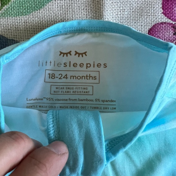 Little Sleepies shorties size 18-24Mo in blue tie dye nwt - Picture 5 of 5